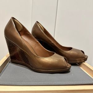 Donald J Pliner wedges size 7